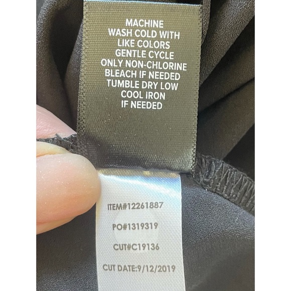 New Torrid Velvet Trim Asymmetrical Peplum Top - Picture 4 of 7